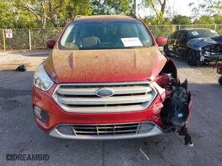 2018 Ford Escape SE with VIN 1FMCU0GD2JUA02221, listed as a IAAI auction lot 41702046 with 92,086 mi miles. Bid and sale history available at carsss.com. Image 12.