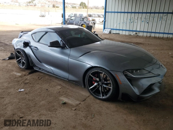 2021 Toyota GR Supra 3.0 with VIN WZ1DB0C09MW036216, listed as a Copart auction lot 86403444 with 14,800 mi miles and Salvage Title. Bid and sale history available at carsss.com. Image 4.