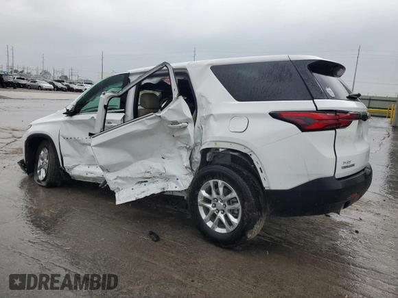 2023 Chevrolet Traverse LS z VIN 1GNERFKW3PJ343638, wystawiony jako Copart lot #57593185 z przebiegiem 20 270 mil mil oraz Szkoda całkowita • Salvage title. Historia ofert i sprzedaży dostępna na DreamBid. Obrazek 2.