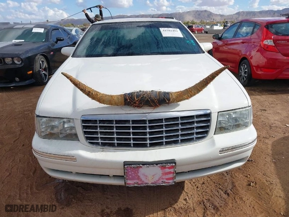 1998 Cadillac Deville Professional Limousine with VIN 1GEEH90Y7WU550717, listed as a IAAI auction lot 41581481 with NaN miles. Bid and sale history available at carsss.com. Image 12.