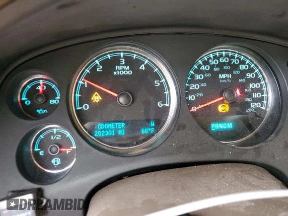 2010 GMC Yukon SLT with VIN 1GKUCCE01AR287921, listed as a Copart auction lot 50781775 with 202,301 mi miles and Salvage Title. Bid and sale history available at carsss.com. Image 9.