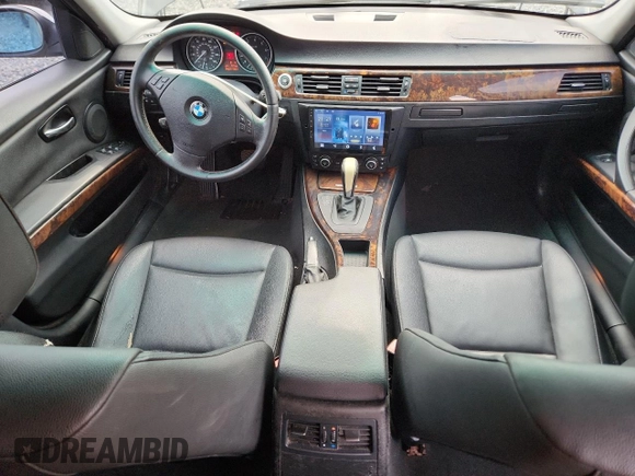 2008 BMW 3 Series 328i с VIN WBAVC53558FZ84625, выставлен на аукционе Copart как лот 64279835 с пробегом 144 575 миль миль и Списание • Salvage title. История ставок и продаж доступна на DreamBid. Изображение 8.
