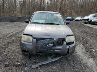 2004 Ford Escape Limited with VIN 1FMCU94184KB37525, listed as a Copart auction lot 49971575 with 0 mi miles and Salvage Title. Bid and sale history available at carsss.com. Image 5.