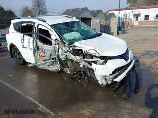2018 Toyota RAV4 LE with VIN 2T3BFREV5JW854513, listed as a IAAI auction lot 41804823 with 138,476 mi miles. Bid and sale history available at carsss.com. Image 1.
