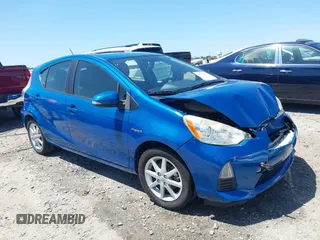 2014 Toyota Prius One z VIN JTDKDTB37E1568222, wystawiony jako IAAI lot #42149370 z przebiegiem 174 351 mil mil oraz . Historia ofert i sprzedaży dostępna na DreamBid. Obrazek 1.