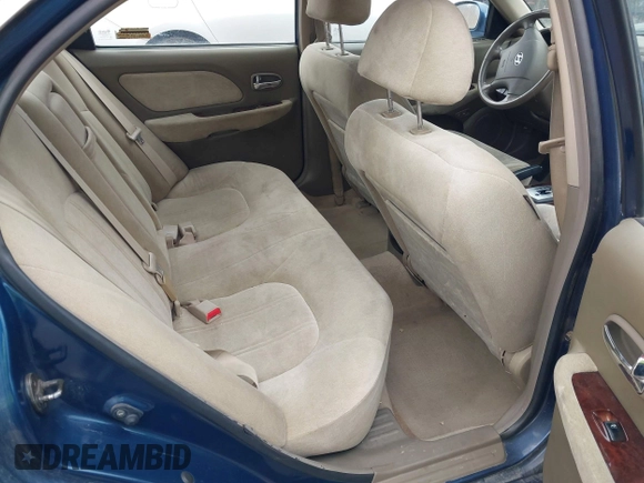 2005 Hyundai Sonata GLS with VIN KMHWF35H25A196397, listed as a IAAI auction lot 41734750 with 199,890 mi miles. Bid and sale history available at carsss.com. Image 8.