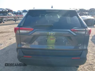 2019 Toyota RAV4 LE with VIN JTMK1RFV0KD003070, listed as a IAAI auction lot 42051761 with 86,651 mi miles. Bid and sale history available at carsss.com. Image 16.