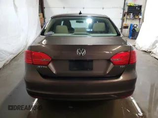 2013 Volkswagen Jetta TDI w/Premium with VIN 3VW3L7AJ2DM374825, listed as a Copart auction lot 62754875 with 152,278 mi miles and Salvage title. Bid and sale history available at DreamBid. Image 6.