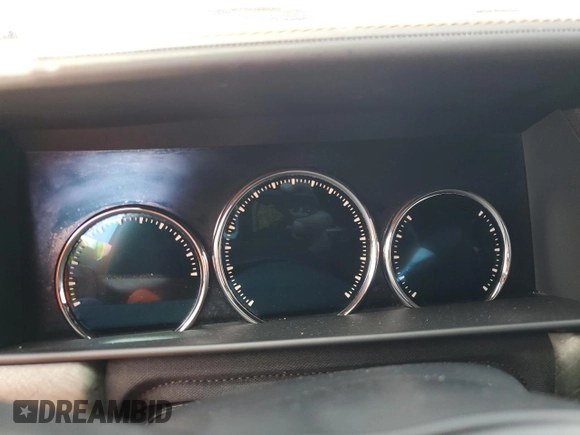 2019 Rolls-Royce Cullinan z VIN SLA689X51KU113872, wystawiony jako Copart lot #65135234 z przebiegiem Nie podano mil oraz Szkody całkowita. Historia ofert i sprzedaży dostępna na DreamBid. Obrazek 9.