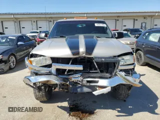 2004 GMC Sierra 1500 SLE z VIN 2GTEK13T541363075, wystawiony jako Copart lot #48901465 z przebiegiem 240 791 mil mil oraz Szkoda całkowita • Salvage title. Historia ofert i sprzedaży dostępna na DreamBid. Obrazek 5.