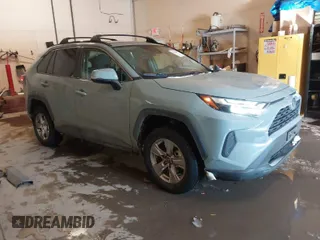 2022 Toyota RAV4 Hybrid XLE with VIN 2T3RWRFV1NW133432, listed as a IAAI auction lot 41561305 with 35,042 mi miles. Bid and sale history available at carsss.com. Image 1.
