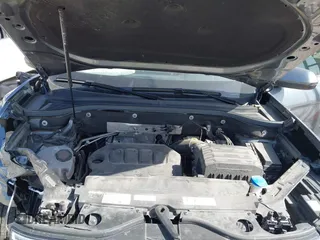 2024 Volkswagen Atlas SE z VIN 1V2DE2CA8RC202274, wystawiony jako IAAI lot #41864958 z przebiegiem 32 957 mil mil oraz . Historia ofert i sprzedaży dostępna na DreamBid. Obrazek 10.