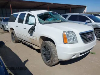 2013 GMC Yukon XL SLT z VIN 1GKS2KE77DR326758, wystawiony jako IAAI lot #41851754 z przebiegiem 144 976 mil mil oraz . Historia ofert i sprzedaży dostępna na DreamBid. Obrazek 1.