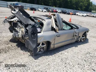 2001 Pontiac Firebird Formula z VIN 2G2FV22G312146995, wystawiony jako Copart lot #58705304 z przebiegiem Nie podano mil oraz Szkoda całkowita • Salvage title. Historia ofert i sprzedaży dostępna na DreamBid. Obrazek 3.