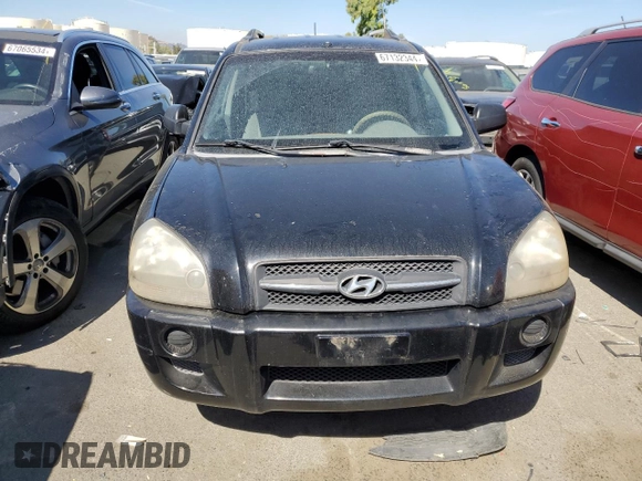 2005 Hyundai Tucson GL with VIN KM8JM12B95U193435, listed as a Copart auction lot 67132344 with 282,401 mi miles and Clean Title. Bid and sale history available at carsss.com. Image 5.