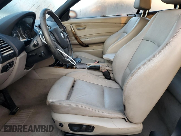 2008 BMW 1 Series 128i with VIN WBAUL73578VE88399, listed as a Copart auction lot 71472414 with 108,550 mi miles and Salvage Title. Bid and sale history available at carsss.com. Image 7.
