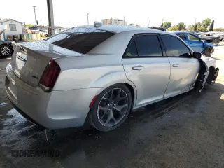 2022 Chrysler 300 Touring L with VIN 2C3CCADG1NH116171, listed as a Copart auction lot 51479035 with 21,608 mi miles and Salvage Title. Bid and sale history available at carsss.com. Image 3.