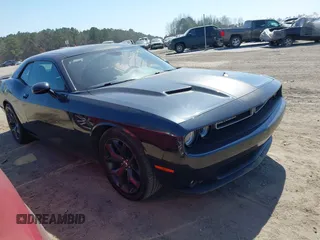 2017 Dodge Challenger SXT z VIN 2C3CDZAG6HH665661, wystawiony jako IAAI lot #41779875 z przebiegiem 97 280 mil mil oraz . Historia ofert i sprzedaży dostępna na DreamBid. Obrazek 1.