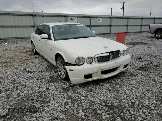 2008 Jaguar XJ with VIN SAJWA79B48SH21186, listed as a Copart auction lot 43704975 with 197,944 mi miles and Salvage Title. Bid and sale history available at carsss.com. Image 11.
