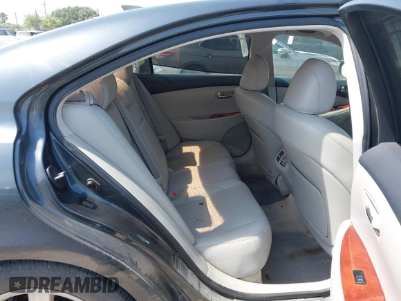 2007 Lexus ES 330 z VIN JTHBJ46G372011623, wystawiony jako IAAI lot #41949959 z przebiegiem Nie podano mil oraz . Historia ofert i sprzedaży dostępna na DreamBid. Obrazek 8.