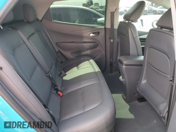 2020 Chevrolet Bolt EV Premier с VIN 1G1FZ6S04L4129672, выставлен на аукционе Copart как лот 51336235 с пробегом 31 808 миль миль и Списание • Salvage title. История ставок и продаж доступна на DreamBid. Изображение 10.