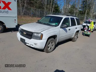 2006 Chevrolet TrailBlazer LS with VIN 1GNDT13S462109285, listed as a IAAI auction lot 42142053 with 86,438 mi miles and . Bid and sale history available at DreamBid. Image 2.