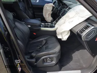 2016 Land Rover Range Rover Sport V6 HSE with VIN SALWR2VF8GA575050, listed as a IAAI auction lot 41892682 with 117,797 mi miles. Bid and sale history available at carsss.com. Image 5.
