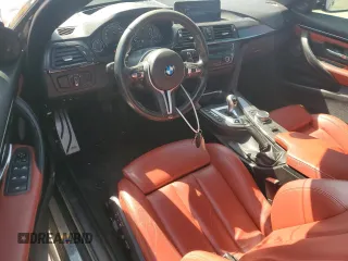 2015 BMW M4 z VIN WBS3U9C58FP967218, wystawiony jako Copart lot #49249725 z przebiegiem 152 320 mil mil oraz Tytuł czysty. Historia ofert i sprzedaży dostępna na DreamBid. Obrazek 8.