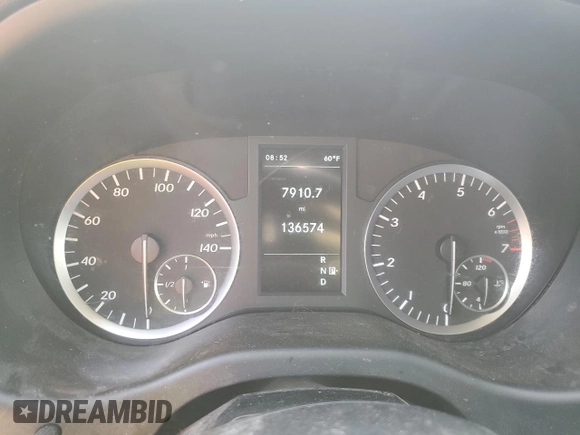 2019 Mercedes-Benz Metris Passenger with VIN WD4PG2EE2K3517396, listed as a Copart auction lot 54756175 with 136,574 mi miles and Clean Title. Bid and sale history available at carsss.com. Image 9.