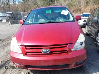 2008 Kia Sedona LX with VIN KNDMB233186262678, listed as a IAAI auction lot 41854128 with 143,829 mi miles. Bid and sale history available at carsss.com. Image 12.
