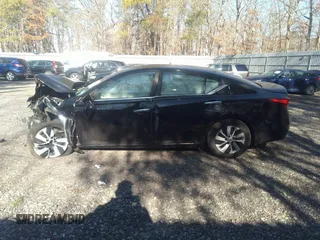 2022 Nissan Altima 2.5 S with VIN 1N4BL4BV2NN416180, listed as a IAAI auction lot 41656960 with 51,161 mi miles. Bid and sale history available at carsss.com. Image 14.