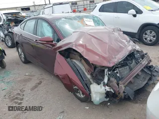 2016 Ford Fusion SE with VIN 3FA6P0H7XGR142900, listed as a IAAI auction lot 41676913 with 1 mi miles. Bid and sale history available at carsss.com. Image 1.