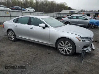 2018 Volvo S90 Inscription with VIN LVY992MLXJP008251, listed as a Copart auction lot 52602955 with 30,281 mi miles and Salvage Title. Bid and sale history available at carsss.com. Image 4.