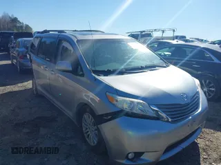2011 Toyota Sienna XLE AAS with VIN 5TDYK3DC5BS039959, listed as a IAAI auction lot 41803881 with 129,479 mi miles. Bid and sale history available at carsss.com. Image 1.