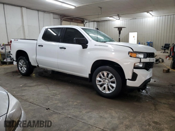 2019 Chevrolet Silverado 1500 Custom with VIN 1GCUYBEF5KZ357871, listed as a Copart auction lot 77817094 with 74,718 mi miles and Salvage Title. Bid and sale history available at DreamBid. Image 4.