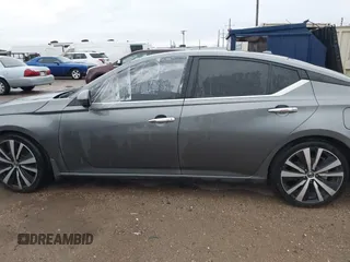 2019 Nissan Altima 2.5 Platinum with VIN 1N4BL4FVXKC174868, listed as a IAAI auction lot 41939991 with 63,022 mi miles. Bid and sale history available at carsss.com. Image 14.