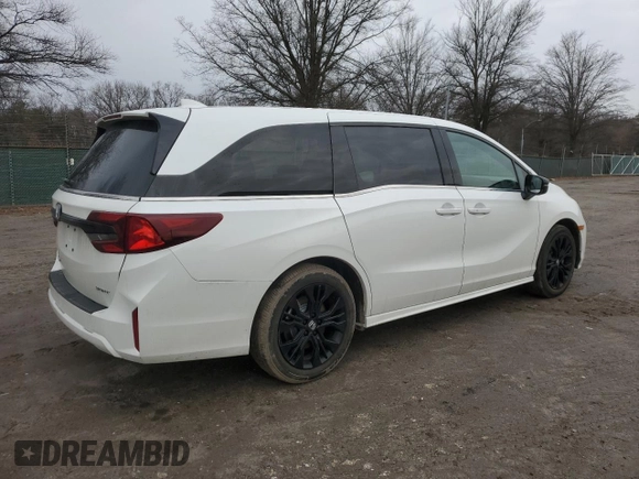 2025 Honda Odyssey Sport-L with VIN 5FNRL6H76SB001743, listed as a Copart auction lot 43417425 with 4,461 mi miles and Salvage Title. Bid and sale history available at carsss.com. Image 3.