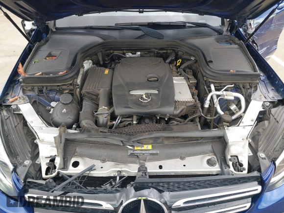 2019 Mercedes-Benz GLC with VIN WDC0G4KBXKV175924, listed as a IAAI auction lot 41906618 with 73,681 mi miles. Bid and sale history available at carsss.com. Image 10.