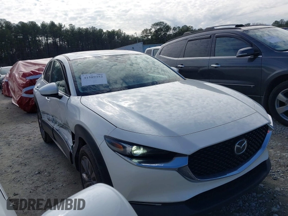 2021 Mazda CX-30 Preferred with VIN 3MVDMACL6MM206944, listed as a IAAI auction lot 41589352 with 82,408 mi miles. Bid and sale history available at carsss.com. Image 13.