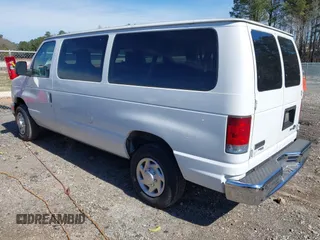 2010 Ford Econoline Passenger XL z VIN 1FBNE3BL2ADA55306, wystawiony jako IAAI lot #41591766 z przebiegiem 109 665 mil mil oraz . Historia ofert i sprzedaży dostępna na DreamBid. Obrazek 3.