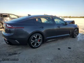 2019 Kia Stinger GT1 with VIN KNAE45LC7K6059301, listed as a Copart auction lot 82161104 with 25,277 mi miles and Salvage Title. Bid and sale history available at carsss.com. Image 3.