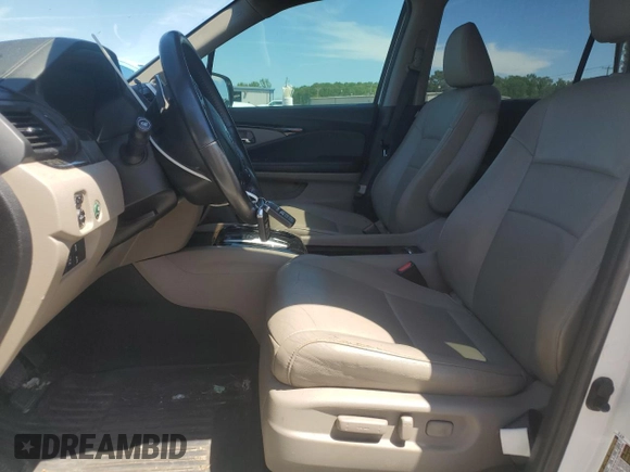 2017 Honda Pilot Touring with VIN 5FNYF6H97HB102965, listed as a Copart auction lot 53901625 with 138,346 mi miles and Salvage Title. Bid and sale history available at DreamBid. Image 7.