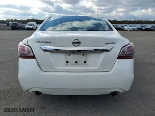 2013 Nissan Altima 3.5 SL with VIN 1N4BL3AP3DN497718, listed as a Copart auction lot 82883334 with 193,397 mi miles and Non Repairable. Bid and sale history available at carsss.com. Image 6.