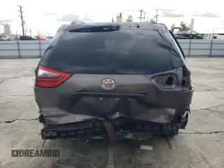 2020 Toyota Sienna XLE Auto Access Seat with VIN 5TDYZ3DC5LS054345, listed as a Copart auction lot 44505715 with 261,275 mi miles and Salvage Title. Bid and sale history available at carsss.com. Image 6.