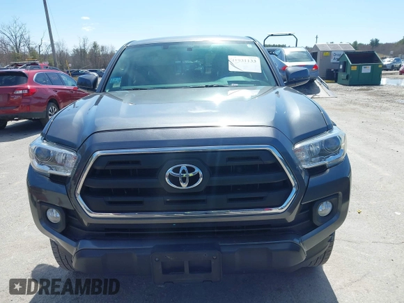 2017 Toyota Tacoma SR5 with VIN 3TMCZ5AN8HM104867, listed as a IAAI auction lot 41931133 with 76,051 mi miles. Bid and sale history available at carsss.com. Image 12.