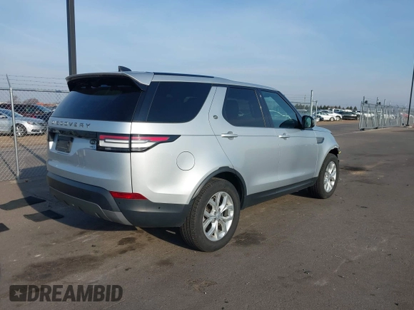 2020 Land Rover Discovery SE with VIN SALRG2RV0L2425586, listed as a IAAI auction lot 41899344 with 56,449 mi miles. Bid and sale history available at carsss.com. Image 4.