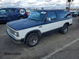1989 Chevrolet Blazer z VIN 1GNCS18Z8K8149381, wystawiony jako Copart lot #41138414 z przebiegiem 61 828 mil mil oraz Szkoda całkowita • Salvage title. Historia ofert i sprzedaży dostępna na DreamBid. Obrazek 1.