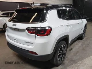 2023 Jeep Compass (RED) Edition z VIN 3C4NJDCN5PT536179, wystawiony jako IAAI lot #41621950 z przebiegiem 17 830 mil mil oraz . Historia ofert i sprzedaży dostępna na DreamBid. Obrazek 4.