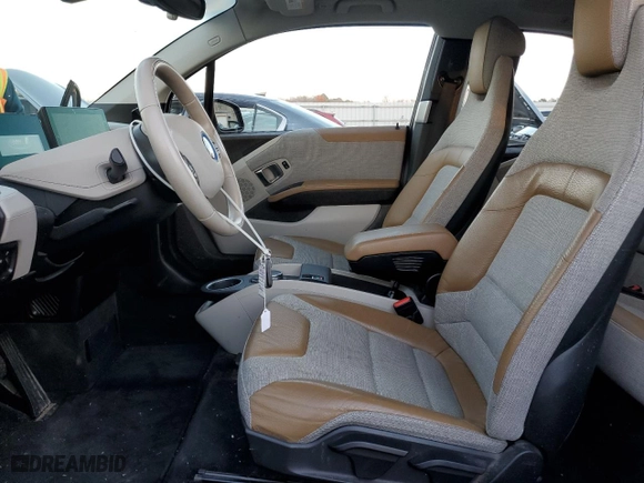 2015 BMW i3 with VIN WBY1Z2C58FV287367, listed as a Copart auction lot 69154772 with NaN miles. Bid and sale history available at carsss.com. Image 7.