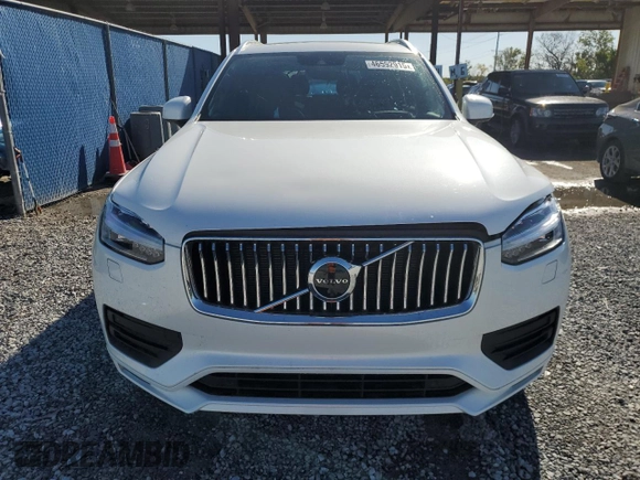 2022 Volvo XC90 Momentum with VIN YV4102CK3N1871325, listed as a Copart auction lot 46592915 with 21,147 mi miles and Salvage Title. Bid and sale history available at DreamBid. Image 5.